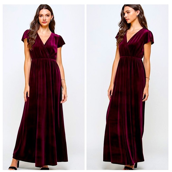 Black Velvet Flutter Sleeve V-Neck Maxi Dress - Picture 4 of 6